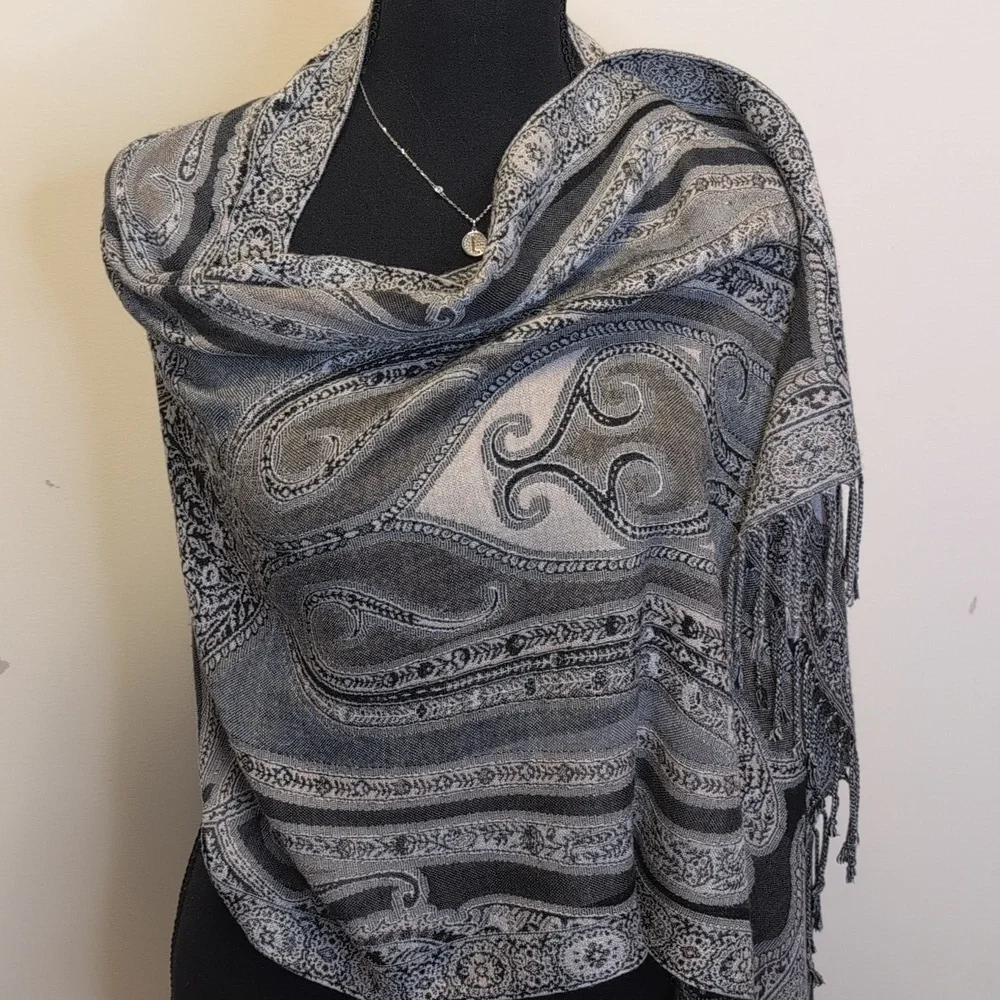 Paisley Fringe Scarf Black and Cream 21x 76